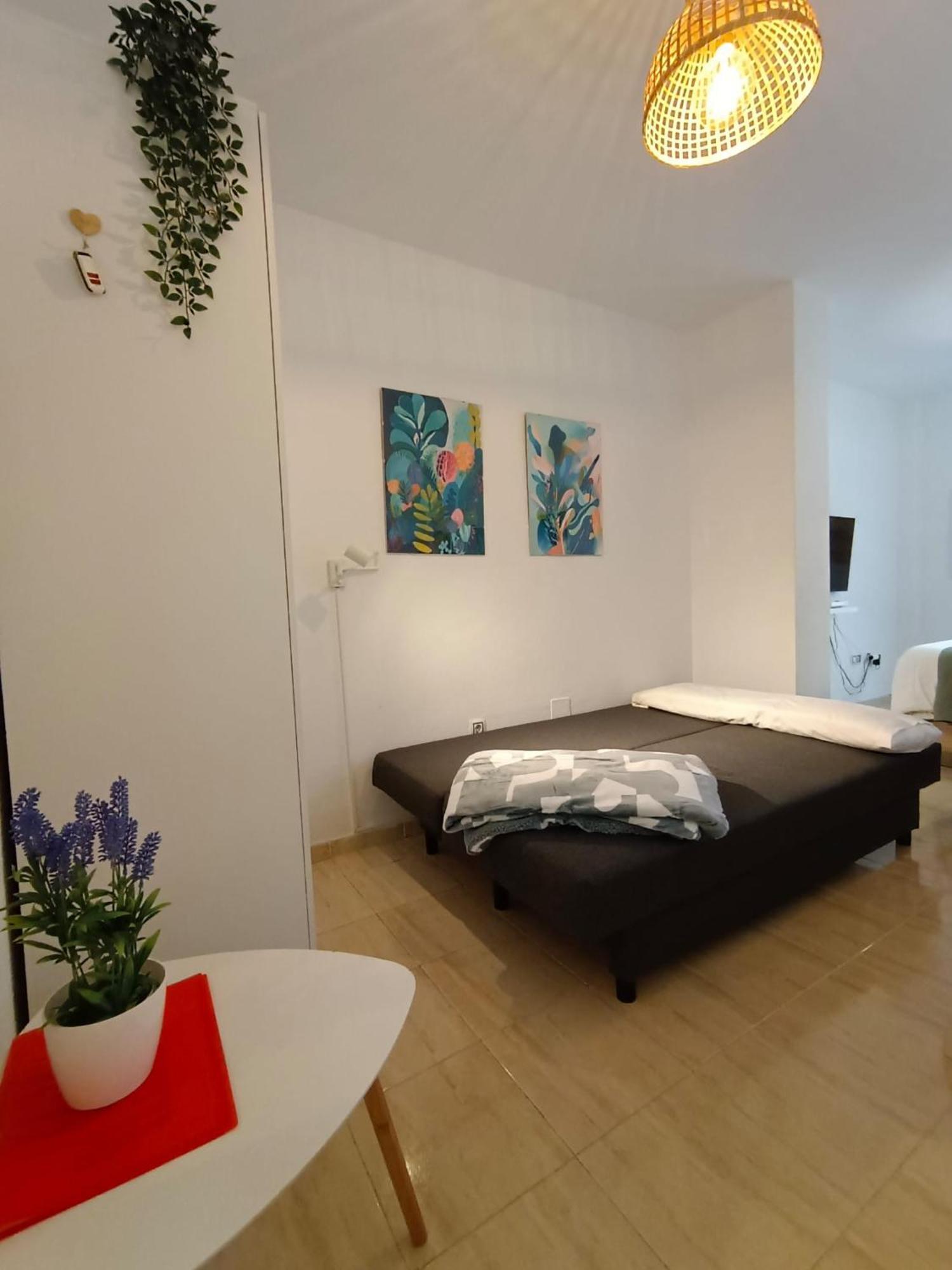 Monisimo Apartamento En Centro Historico De Malaga Con Parking Apartment Exterior photo