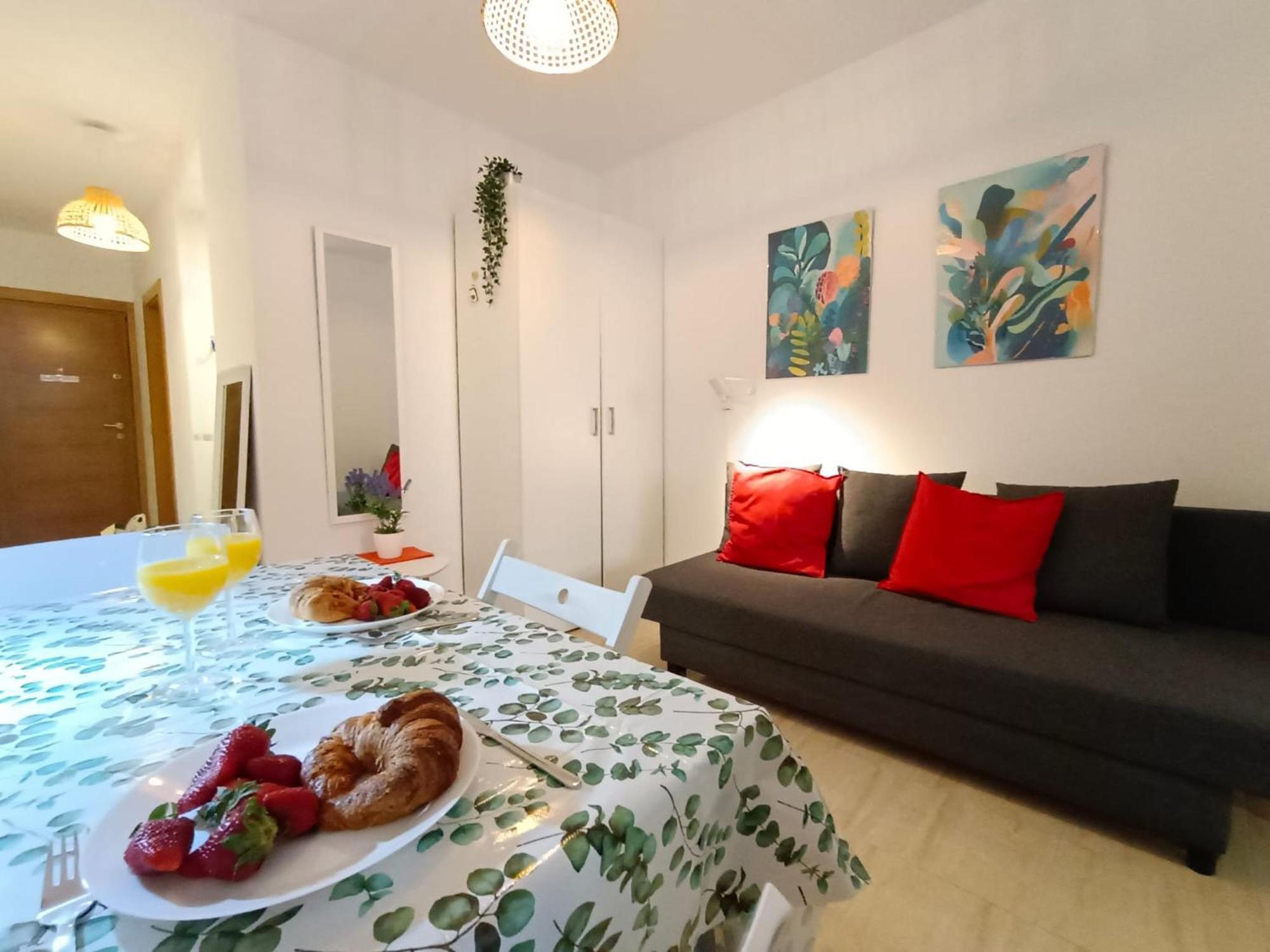 Monisimo Apartamento En Centro Historico De Malaga Con Parking Apartment Exterior photo